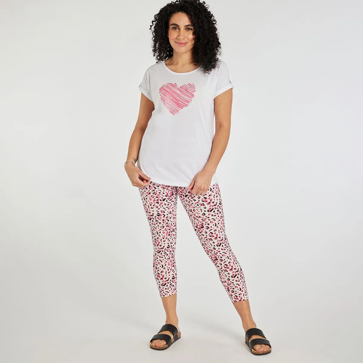 Hot Ladies 3/4 Supersoft Leggings Women Joggers & Leggings