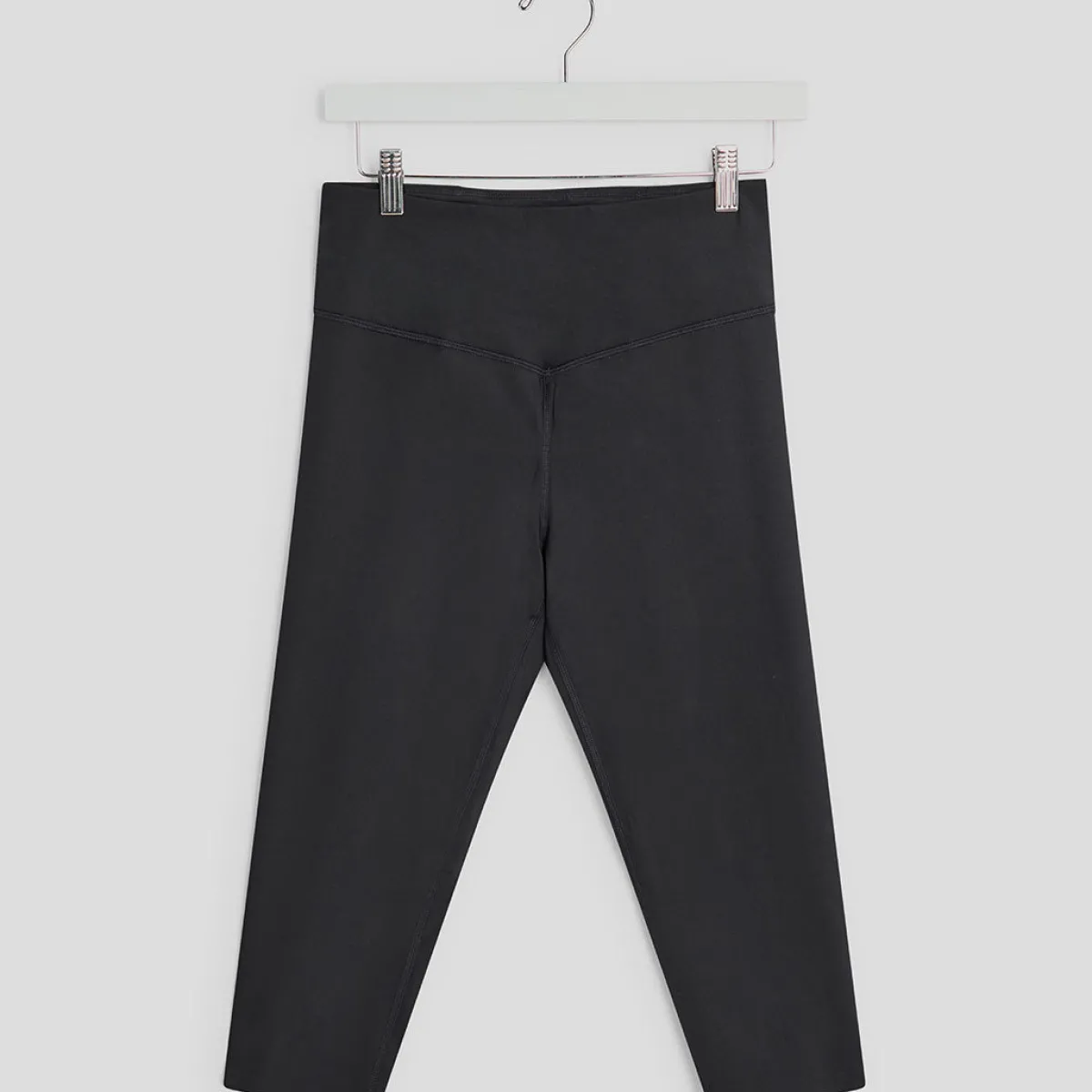 Discount Ladies Go Train Crop Legging Women Activewear