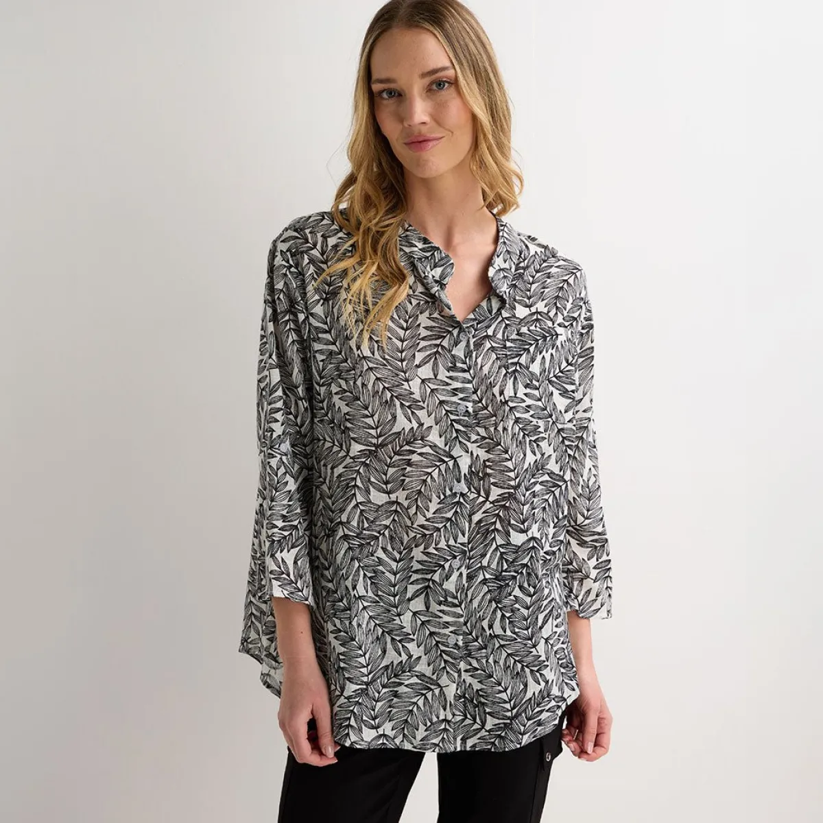 Best Ladies Black/White Leaf Printed Crinkle Shirt Women Shirts & Blouses