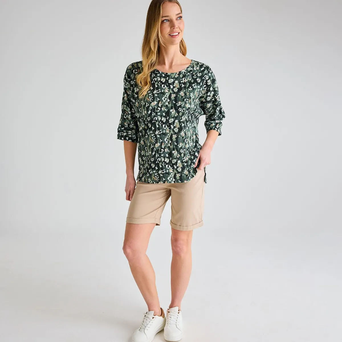 Sale Ladies Animal 3/4 Sleeve Bubble Top Women Tops