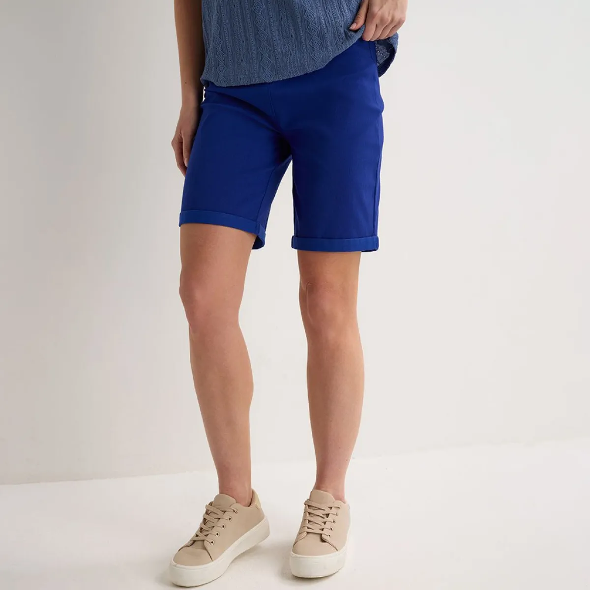 Fashion Ladies Royal Blue Turn Up Short Women Shorts