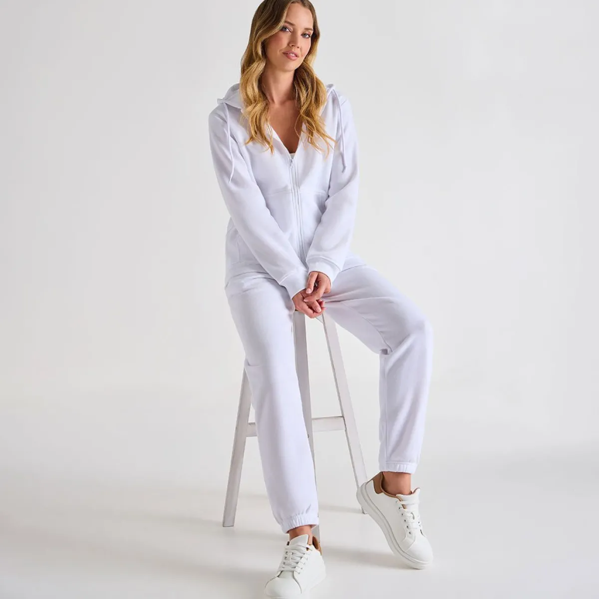 Fashion Ladies White Zip Jacket Women Leisurewear